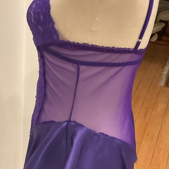 Intimo Purple Lace Robe Set - Picture 5 of 15